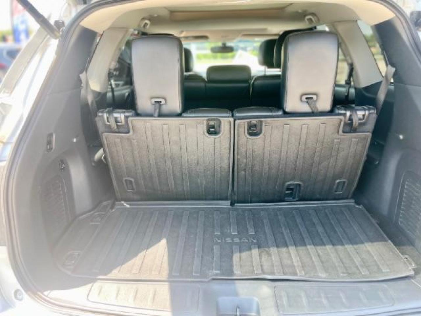 2015 Brilliant Silver Met Nissan Pathfinder SPORT UTILITY 4-DR (5N1AR2MN1FC) with an 3.5L V6 DOHC 24V engine, Continuously Variabl transmission, located at 4545 Spencer Hwy., Pasadena, 77504, (832) 266-1645, 29.666037, -95.173775 - Photo#12