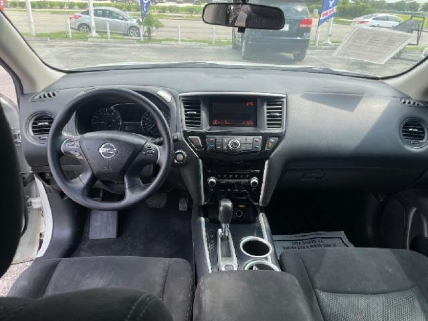 2014 Moonlight White Nissan Pathfinder S 4WD (5N1AR2MM4EC) with an 3.5L V6 DOHC 24V engine, Continuously Variabl transmission, located at 7935 Gulf Freeway, Houston, 77017, (832) 266-1645, 29.684393, -95.275665 - Photo#5