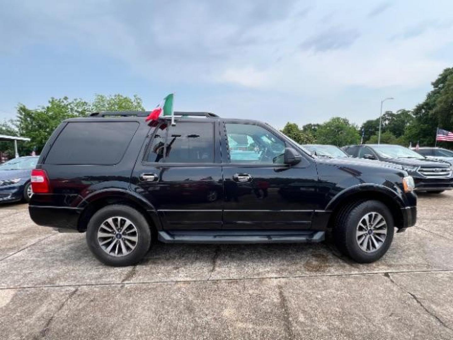 2015 Tuxedo Black Metallic Ford Expedition XLT 2WD (1FMJU1HT4FE) with an 3.5L V6 DOHC 24V FFV engine, 6-Speed Automatic transmission, located at 7935 Gulf Freeway, Houston, 77017, (832) 266-1645, 29.684393, -95.275665 - Photo#7