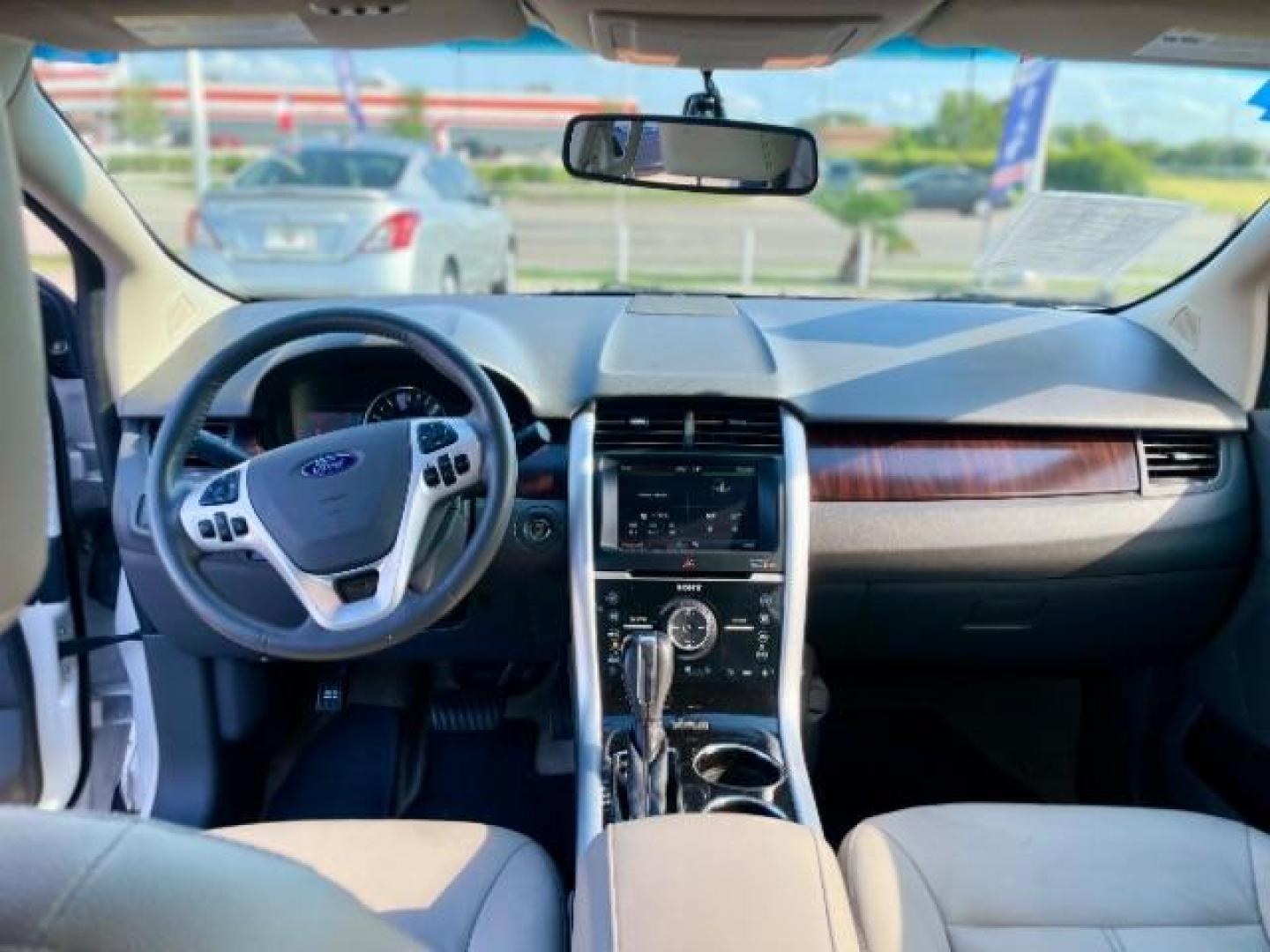 2011 White Platinum Tricoat Metallic Ford Edge Limited FWD (2FMDK3KC8BB) with an 3.5L V6 DOHC 24V engine, 6-Speed Automatic transmission, located at 4545 Spencer Hwy., Pasadena, 77504, (832) 266-1645, 29.666037, -95.173775 - Photo#4