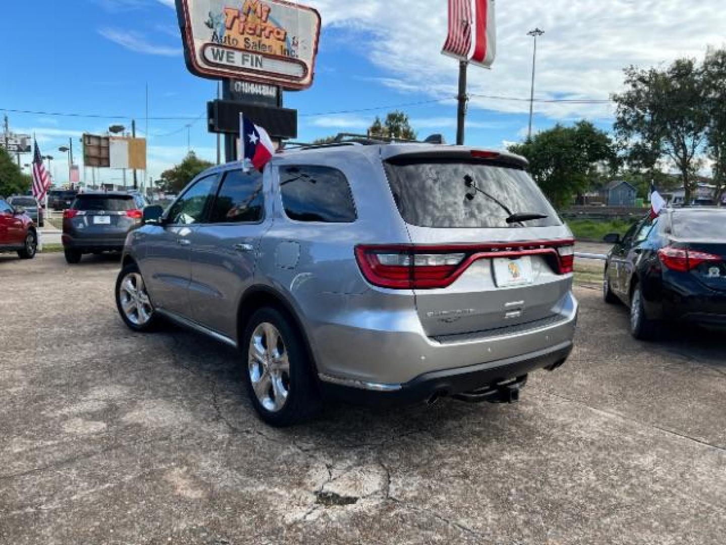 2015 Granite Crystal Meta Dodge Durango SXT RWD (1C4RDHAG8FC) with an 3.6L V6 DOHC 24V engine, 8-Speed Automatic transmission, located at 4545 Spencer Hwy., Pasadena, 77504, (832) 266-1645, 29.666037, -95.173775 - Photo#4