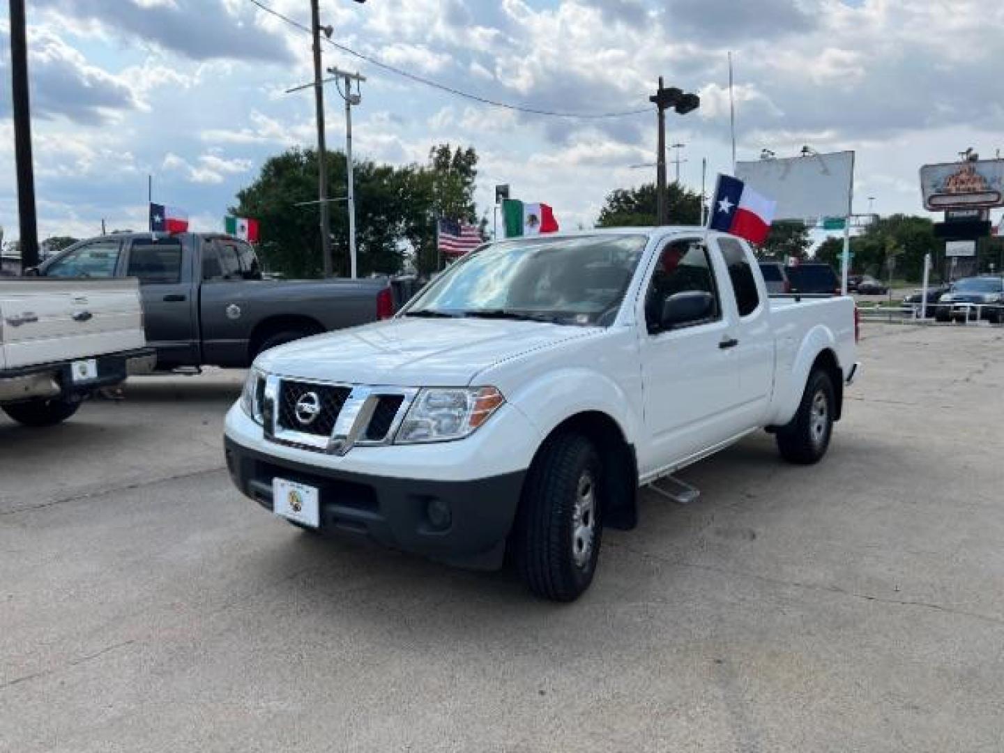 2019 Glacier White Nissan Frontier S King Cab I4 5AT 2WD (1N6BD0CT4KN) with an 2.5L L4 DOHC 16V engine, 5-Speed Automatic transmission, located at 7935 Gulf Freeway, Houston, 77017, (832) 266-1645, 29.684393, -95.275665 - Photo#2