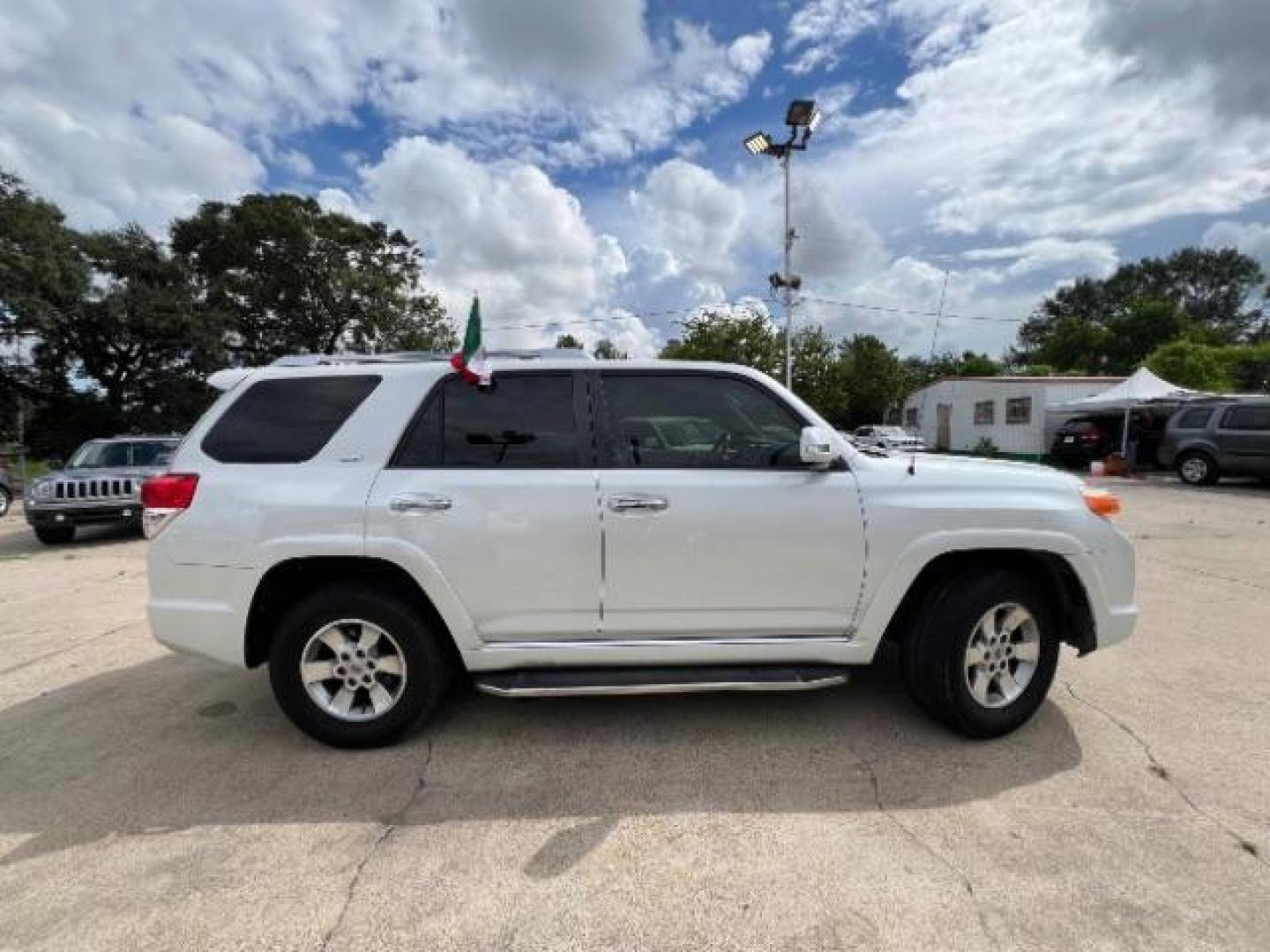 2012 Blizzard Pearl Toyota 4Runner Limited 2WD V6 (JTEZU5JR6C5) with an 4.0L V6 DOHC 24V engine, 5-Speed Automatic transmission, located at 7935 Gulf Freeway, Houston, 77017, (832) 266-1645, 29.684393, -95.275665 - Photo#7