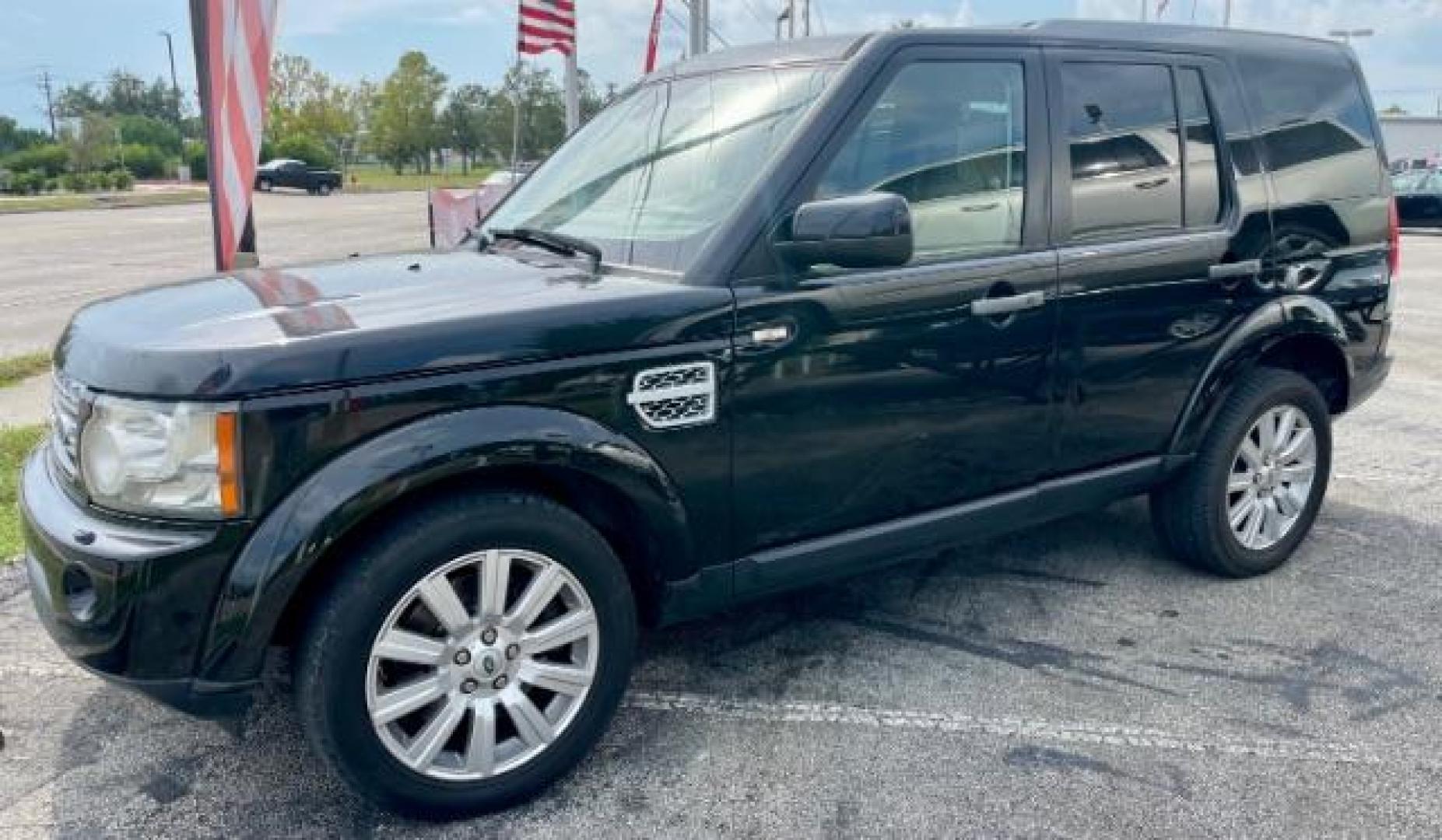 2013 Barolo Black /Almond w/Arabica Land Rover LR4 HSE (SALAG2D4XDA) with an 4.4L V8 DOHC 32V engine, 6-Speed Automatic transmission, located at 4545 Spencer Hwy., Pasadena, 77504, (832) 266-1645, 29.666037, -95.173775 - Photo#1