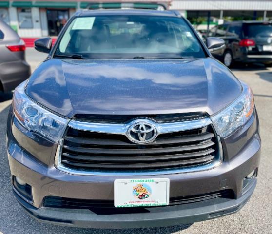 photo of 2016 Toyota Highlander XLE AWD V6