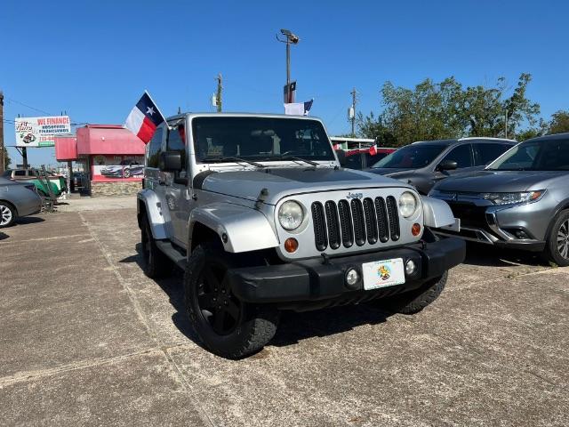 photo of 2012 Jeep Wrangler Sahara 4WD