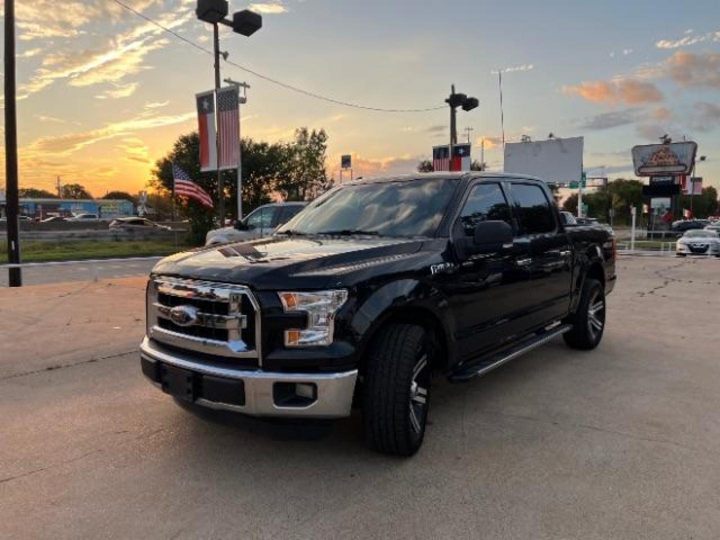 2015 Tuxedo Black Metallic Ford F-150 XLT SuperCrew 5.5-ft. Bed 2WD (1FTEW1CF8FF) with an 5.0L V8 engine, 6-Speed Automatic transmission, located at 7935 Gulf Freeway, Houston, 77017, (832) 266-1645, 29.684393, -95.275665 - Photo#2