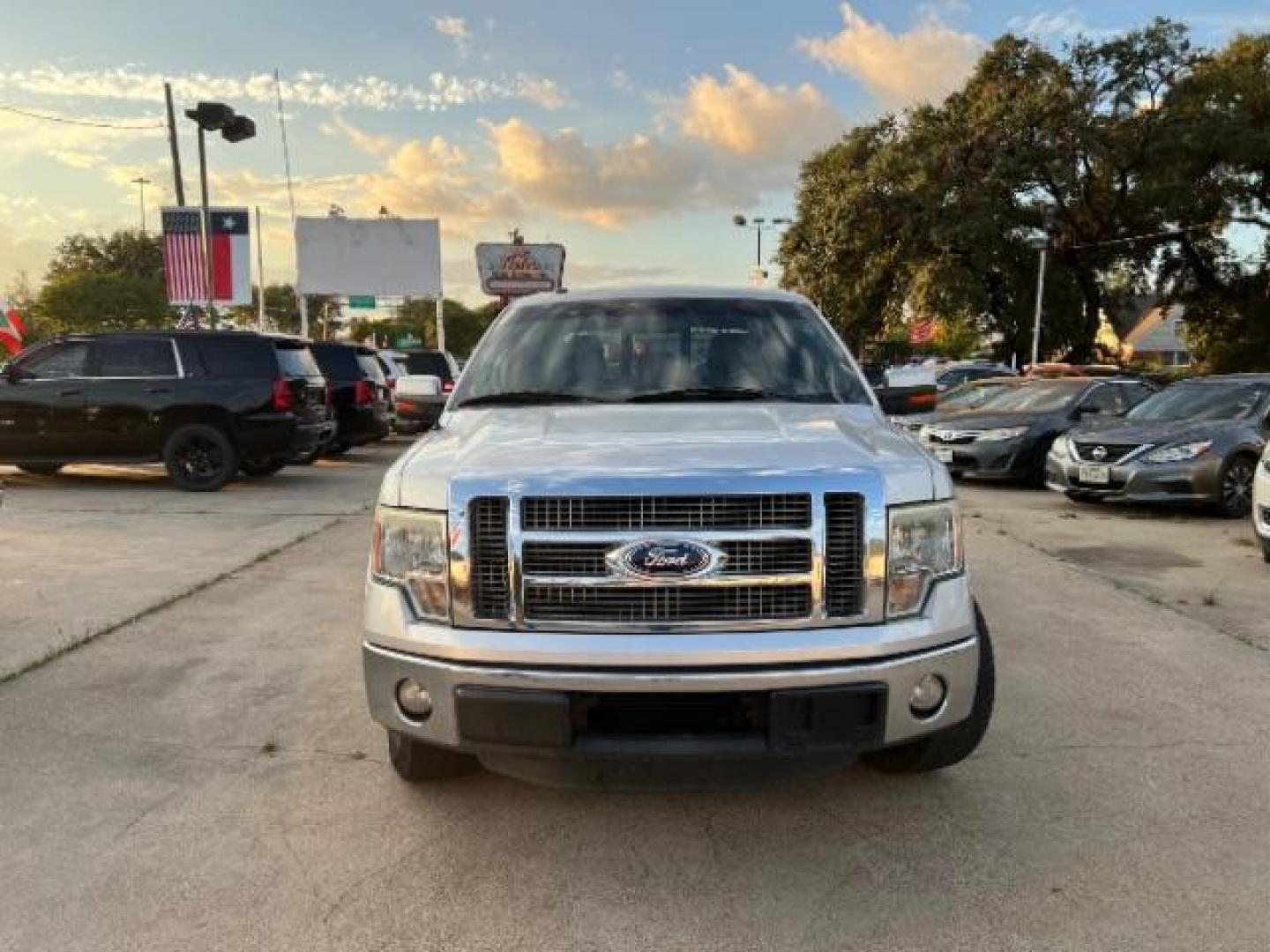 2012 Ingot Silver Metallic Ford F-150 Lariat SuperCrew 5.5-ft. Bed 2WD (1FTFW1CT3CF) with an 3.5L V6 TURBO engine, 6-Speed Automatic transmission, located at 7935 Gulf Freeway, Houston, 77017, (832) 266-1645, 29.684393, -95.275665 - Photo#1