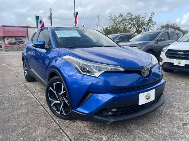 photo of 2018 Toyota C-HR XLE