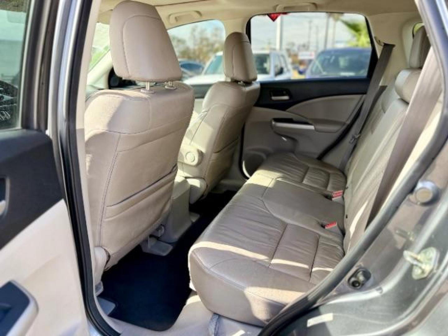 2014 Alabaster Silver Metallic /Gray Honda CR-V EX-L 2WD 5-Speed AT (2HKRM3H7XEH) with an 2.4L L4 DOHC 16V engine, 5-Speed Automatic transmission, located at 4545 Spencer Hwy., Pasadena, 77504, (832) 266-1645, 29.666037, -95.173775 - Photo#10