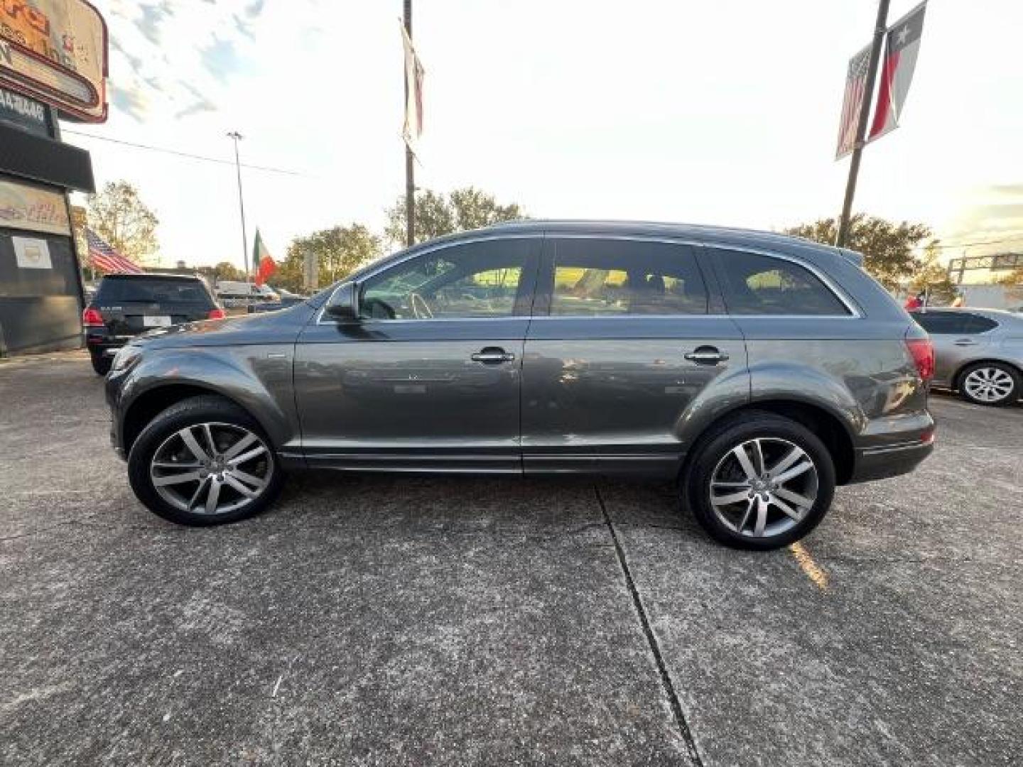 2015 Lava Gray Pearl Effect /Black, leather Audi Q7 3.0T Premium Plus quattro (WA1LGAFEXFD) with an 3.0L V6 DOHC 24V TURBO engine, 8-Speed Automatic transmission, located at 7935 Gulf Freeway, Houston, 77017, (832) 266-1645, 29.684393, -95.275665 - Photo#3