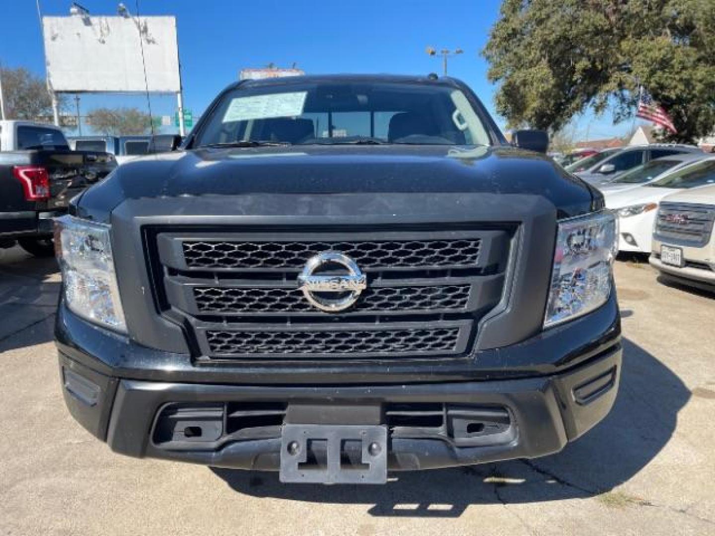 2021 Super Black Nissan Titan S Crew Cab 2WD (1N6AA1EE3MN) with an 5.6L V8 DOHC 32V engine, 9-Speed Automatic transmission, located at 7935 Gulf Freeway, Houston, 77017, (832) 266-1645, 29.684393, -95.275665 - Photo#1