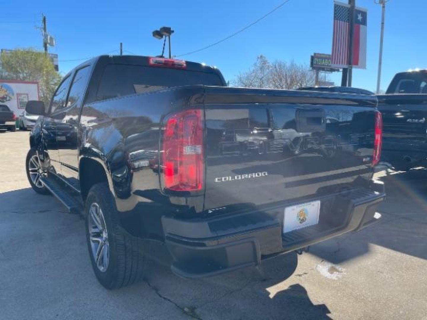 2022 Black Chevrolet Colorado Work Truck Crew Cab Short Box 2WD (1GCGSBEN8N1) with an 3.6L V6 DOHC 24V GAS engine, 6-Speed Automatic transmission, located at 7935 Gulf Freeway, Houston, 77017, (832) 266-1645, 29.684393, -95.275665 - Photo#6