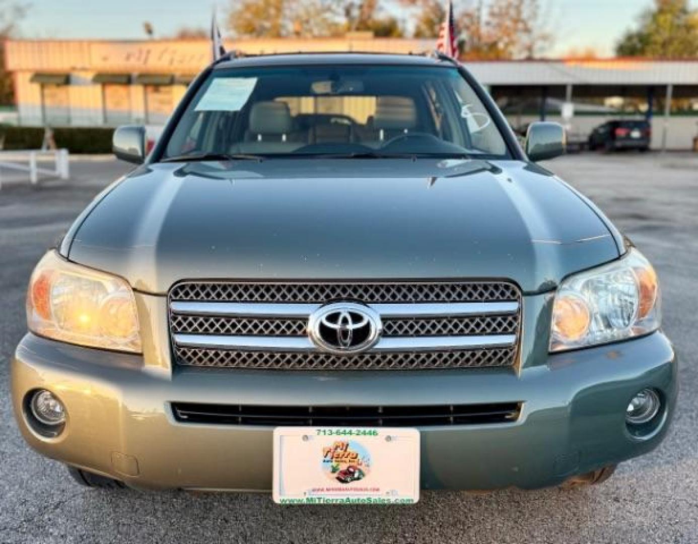 2007 Oasis Green Pearl /Ash Leather Interior Toyota Highlander Hybrid Limited 4WD (JTEHW21A970) with an 3.3L V6 DOHC 24V HYBRID engine, Continuously Variable Transmission transmission, located at 4545 Spencer Hwy., Pasadena, 77504, (832) 266-1645, 29.666037, -95.173775 - Photo#2