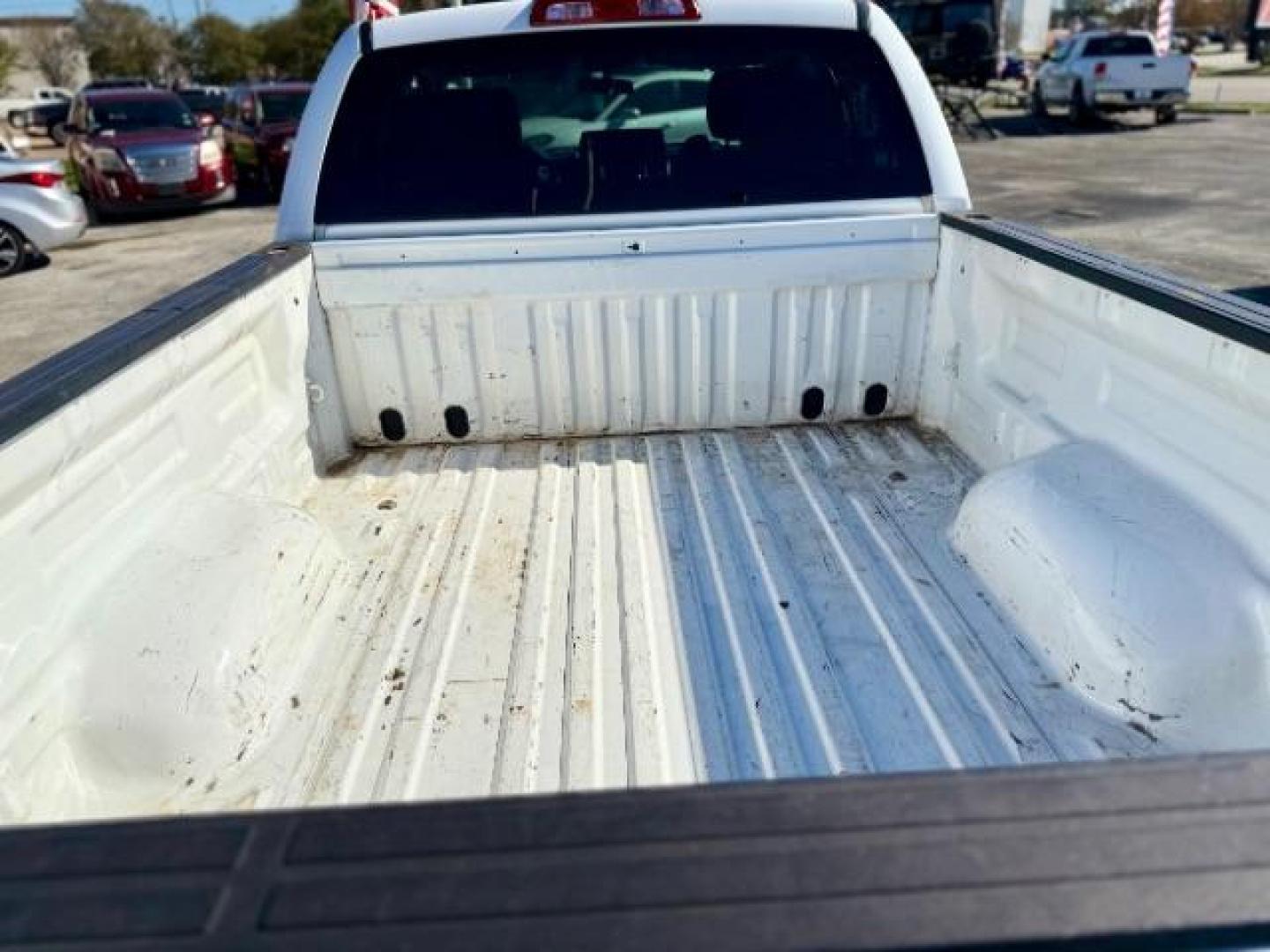 2015 Super White /Black, cloth Toyota Tundra SR5 4.6L V8 Double Cab 4WD (5TFUM5F12FX) with an 4.6L V8 DOHC 32V engine, 6-Speed Automatic transmission, located at 4545 Spencer Hwy., Pasadena, 77504, (832) 266-1645, 29.666037, -95.173775 - Photo#5