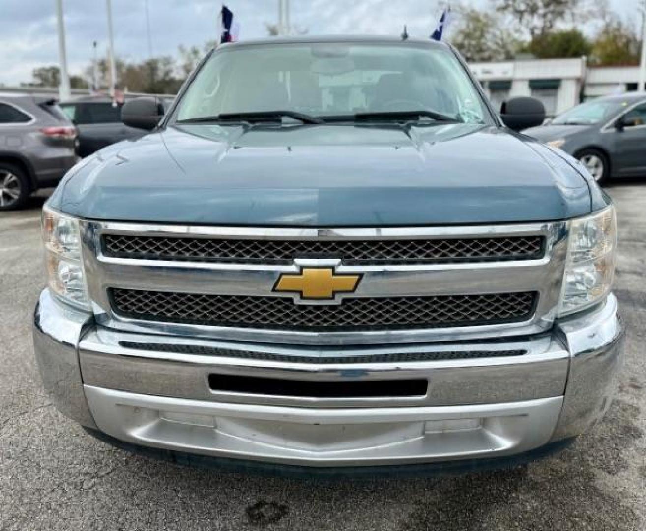 2013 Blue /Black Chevrolet Silverado LT (3GCPCSEA9DG) with an 5.3 L V8 engine, 6-speed automatic transmission, located at 4545 Spencer Hwy., Pasadena, 77504, (832) 266-1645, 29.666037, -95.173775 - Photo#2