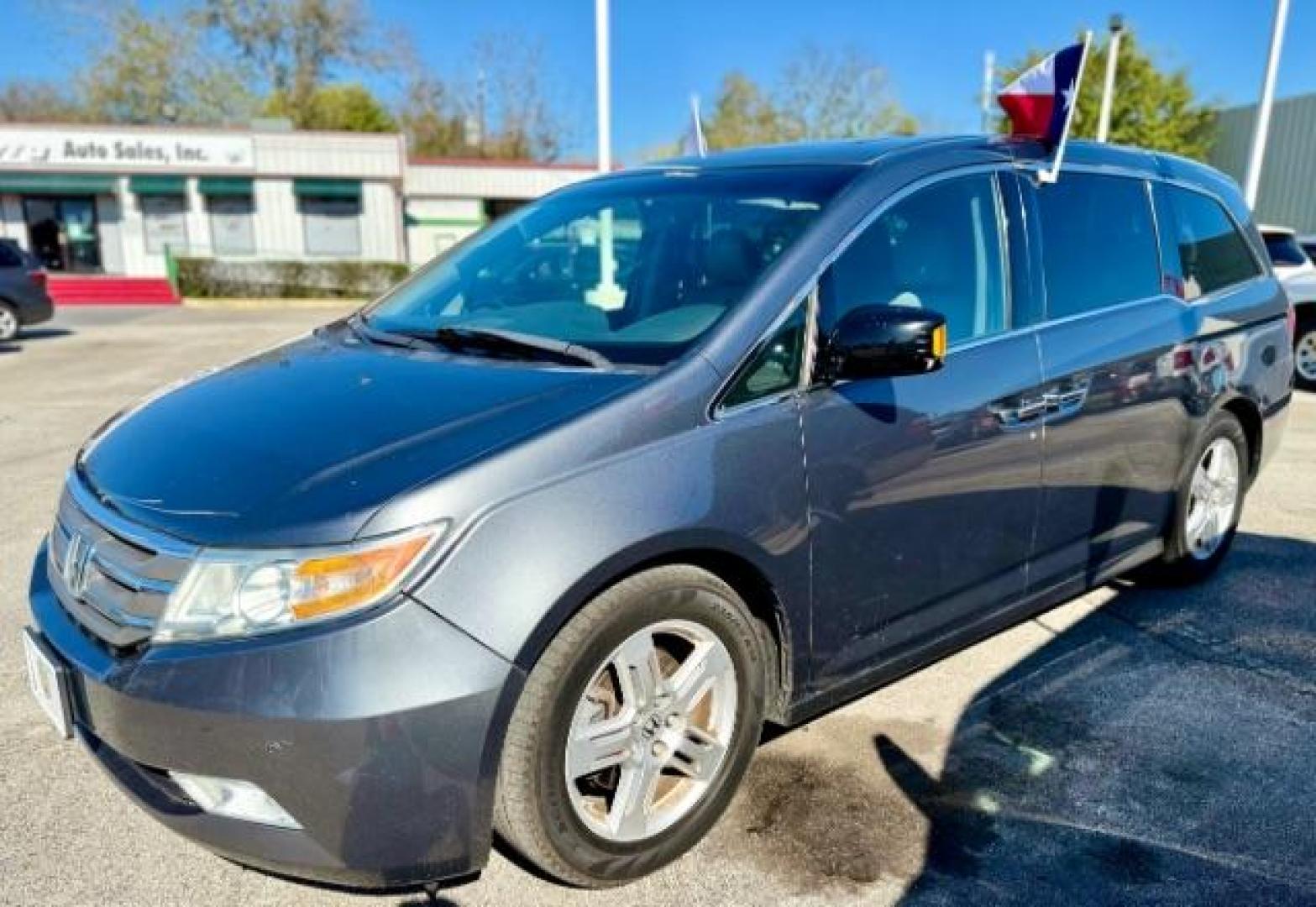 2013 Gray /Black Honda Odyssey Touring (5FNRL5H99DB) with an 3.5 L V6 engine, 6-speed automatic transmission, located at 4545 Spencer Hwy., Pasadena, 77504, (832) 266-1645, 29.666037, -95.173775 - Photo#0