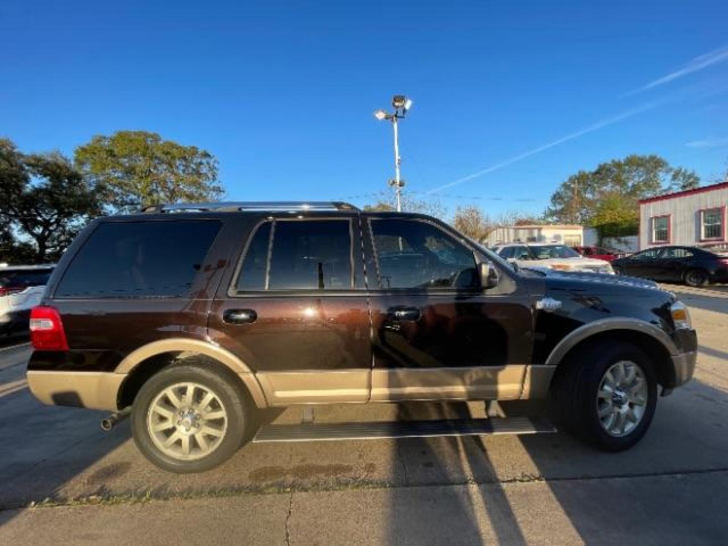 2013 Kodiak Brown Metallic /Brown Ford Expedition King Ranch Sport Utility 4D (1FMJU1H56DE) with an 5.4 engine, Automatic transmission, located at 7935 Gulf Freeway, Houston, 77017, (832) 266-1645, 29.684393, -95.275665 - Photo#7