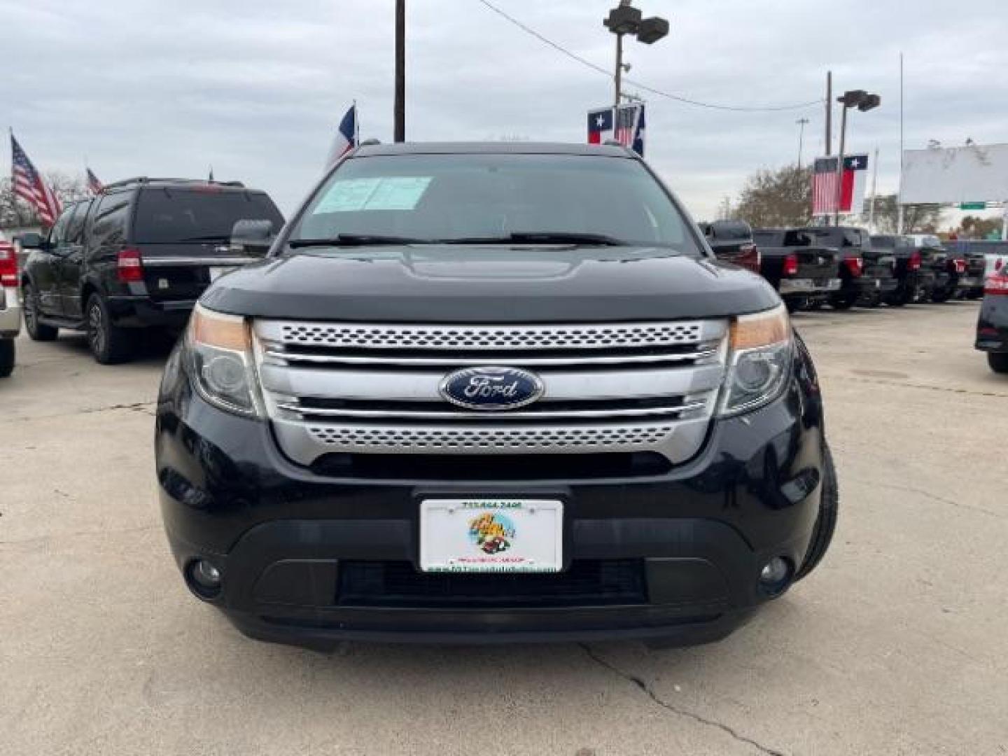 2015 Tuxedo Black Metallic /Medium Light Stone, premium cloth Ford Explorer XLT FWD (1FM5K7D86FG) with an 3.5L V6 DOHC 24V engine, 6-Speed Automatic transmission, located at 7935 Gulf Freeway, Houston, 77017, (832) 266-1645, 29.684393, -95.275665 - Photo#1