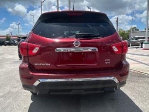 2018 Nissan Pathfinder SV