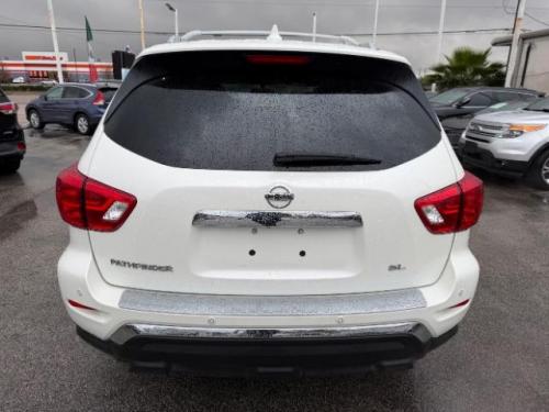 2019 Nissan Pathfinder SL